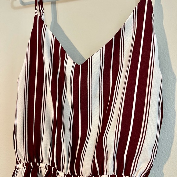 Burgundy and white Lulu’s romper with tie waist worn once. - Picture 2 of 4